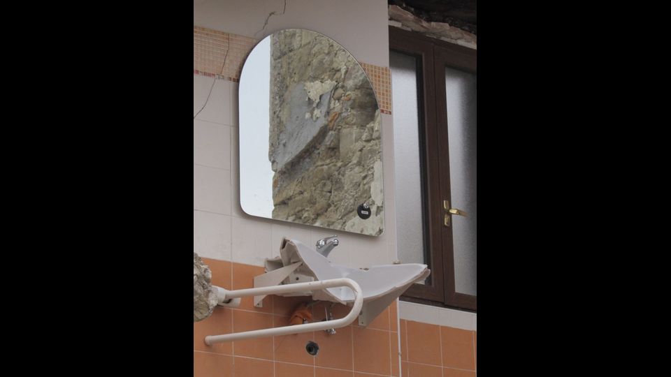 &nbsp;6 mesi dopo la scossa del 24 agosto, viaggio tra le macerie di Accumoli