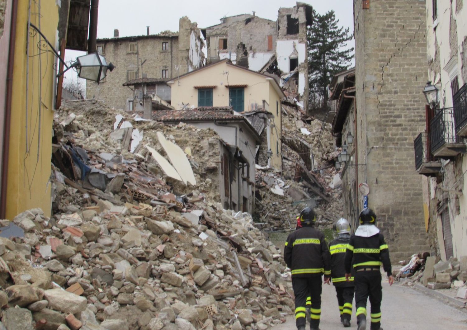 Terremoto senza rinascita, 6 mesi nell&#39;incubo