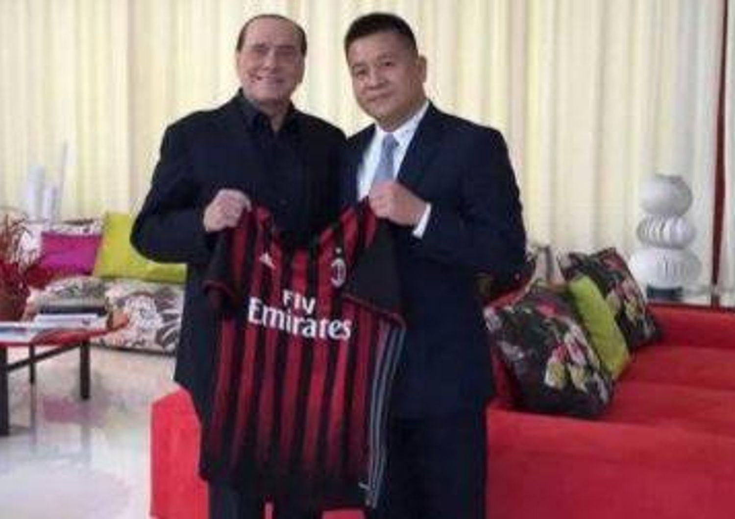 Berlusconi  e &nbsp;Li Yonghong