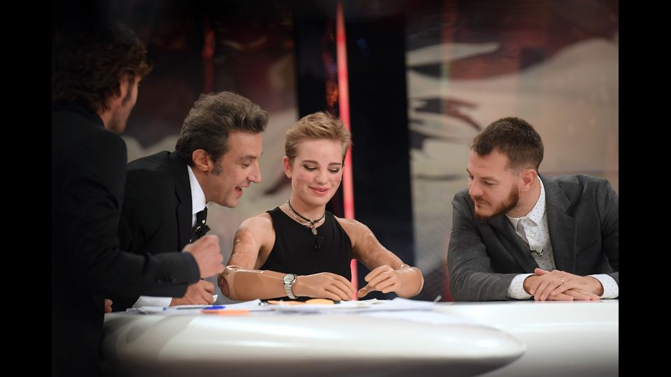 Bebe Beatrice Maria Vio ospite di Flavio Insinna insieme a Federico Russo e Alessandro Cattelan&nbsp;