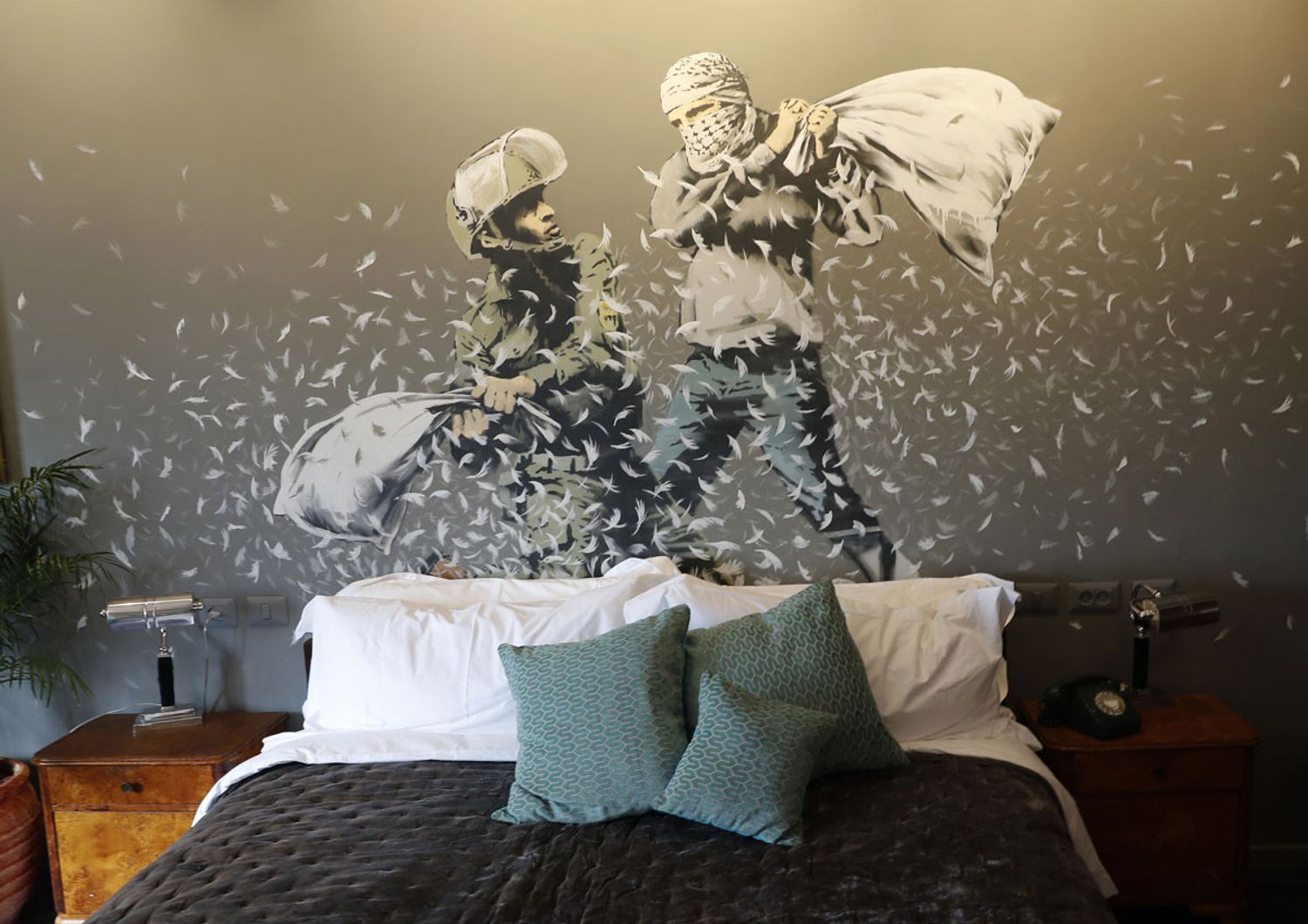 The Walled off Hotel / Banksy &nbsp;