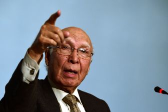 Pakistan - Sartaj Aziz, consigliere del premier (Afp)