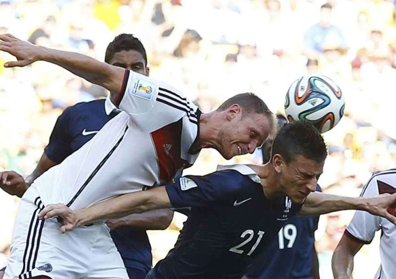 Francia ko, passa la Germania In campo Brasile-Colombia 2-1