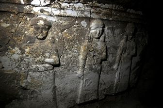 &nbsp;Iraq - scoperta archeologica periodo assiro in tunnel Isis a Mosul (Afp)