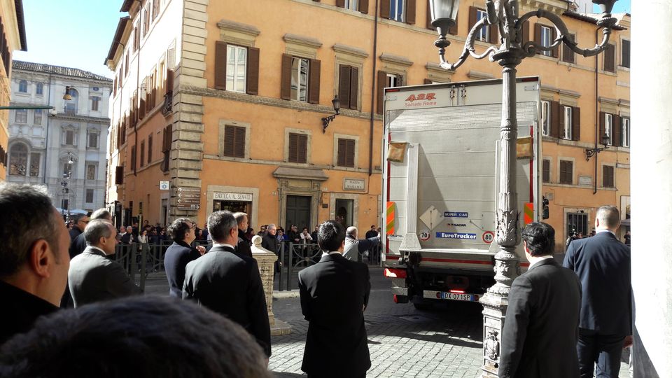 &nbsp;L'arrivo del Torso del Belvedere in Senato e sar&agrave; esposto in Sala Nassiriya