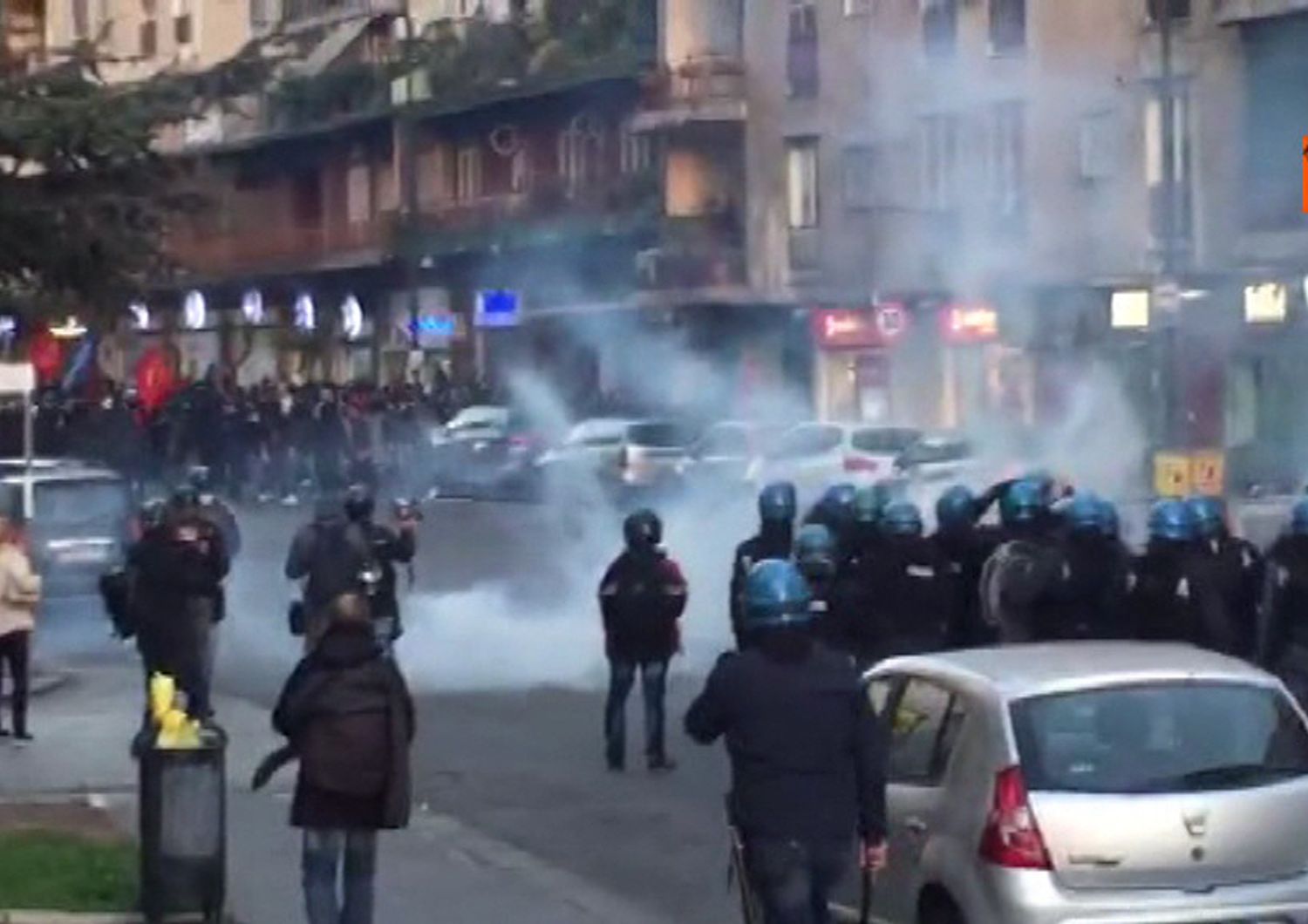 &nbsp;scontri a Napoli contro Salvini (vista)