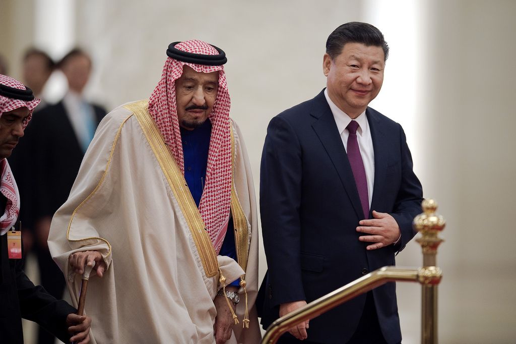 re saudita Salman bin Abdulaziz &nbsp;e presidente cinese Xi Jinping (Afp)