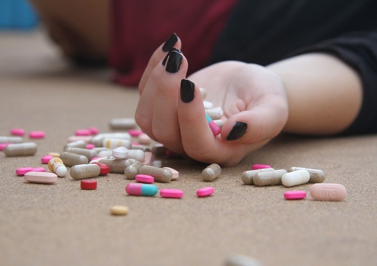 &nbsp;suicidio mix farmaci (foto pixabay)