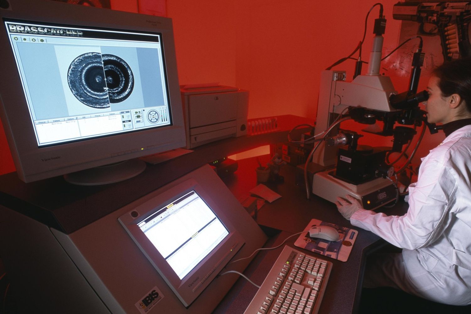 &nbsp;Polizia scientifica, crimine, indagini