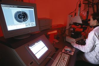 &nbsp;Polizia scientifica, crimine, indagini