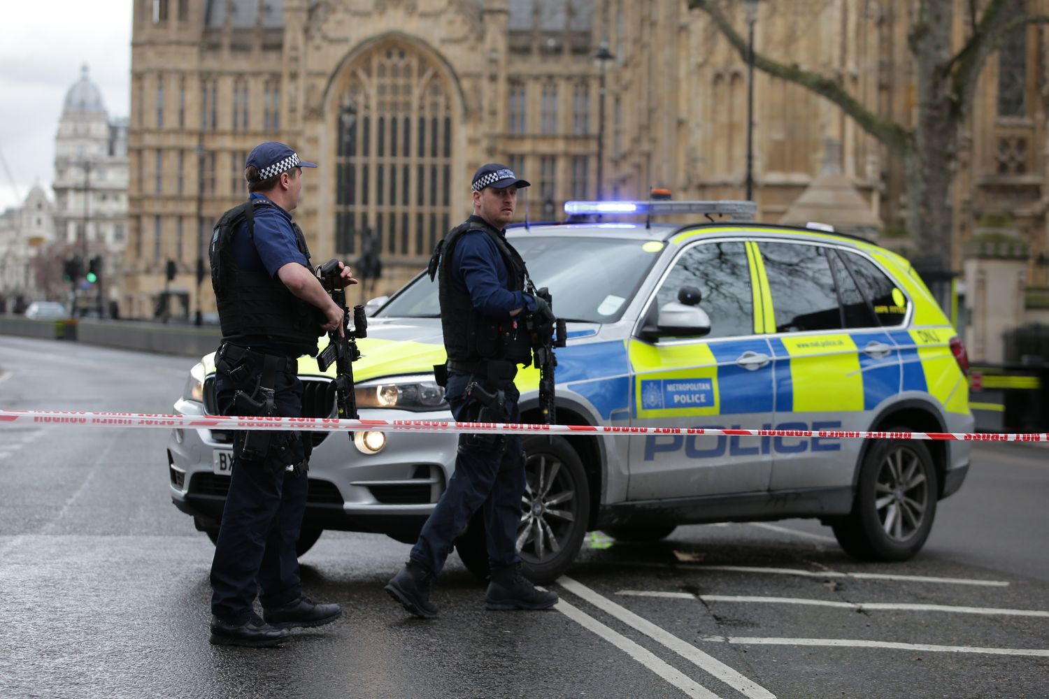 &nbsp;Attacco terroristico a Londra, paura a Westminster (Afp)