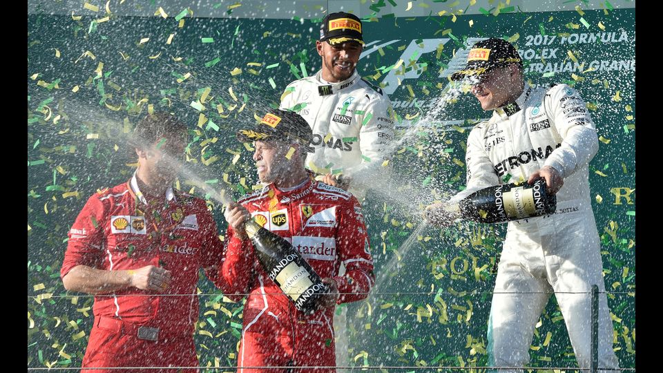 &quot;Era ora. Sono contento per la squadra e i nostri tifosi che non ci hanno mai abbandonato. Era da circa un anno e mezzo che aspettavamo questa vittoria. E' stata un'emozione sentire nuovamente suonare l'inno italiano&quot;, &egrave; il commento di Sergio Marchionne, &quot;Sebastian ha fatto una grande gara e sono sicuro che Kimi sar&agrave; presto l&igrave; a lottare con il compagno. Ed &egrave; naturalmente un successo da condividere con tutta la squadra, sia in pista sia a Maranello perch&eacute; solo il lavoro di gruppo permette di raggiungere traguardi importanti&quot;.