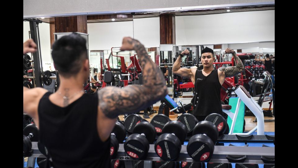 Pu&ograve; sembrare strano, ma durante i tornei il bodybuilder vietnamita Kendy Nguyen deve indossare un top per il seno. Che non ha pi&ugrave;(afp)&nbsp;