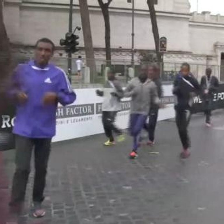 &nbsp;Maratona Roma, i top runner si riscaldano