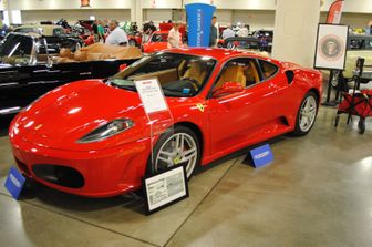 &#39;Solo&#39; 270mila dollari per la Ferrari di Donald Trump