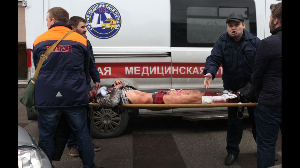 &nbsp;&nbsp;Il servizio metropolitano ha informato che sono sette le stazioni chiuse finora: Park Pobedy, Elektrosila, Moskovskiye Vorota, Frunzenskaya, Tekhnologichesky Institut, Sennaya Ploshchad e Gostiny Dvor. (foto Afp)