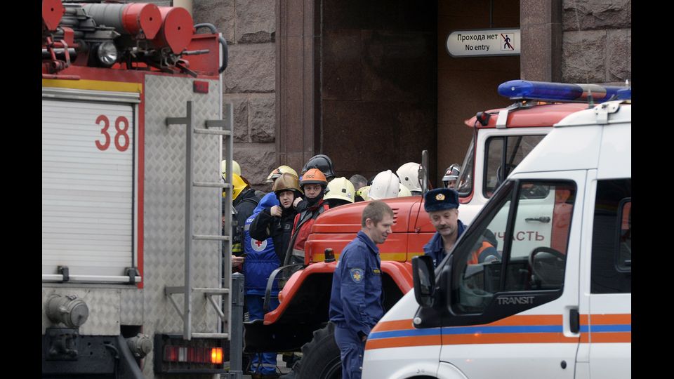 &nbsp;Esplosione nella metro di San Pietroburgo (foto Afp)