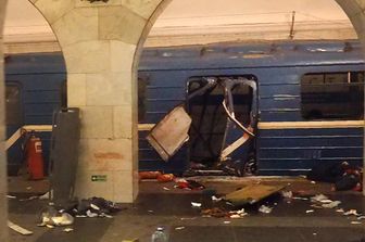 &nbsp;Esplosione nella metro di San Pietroburgo (foto Afp)