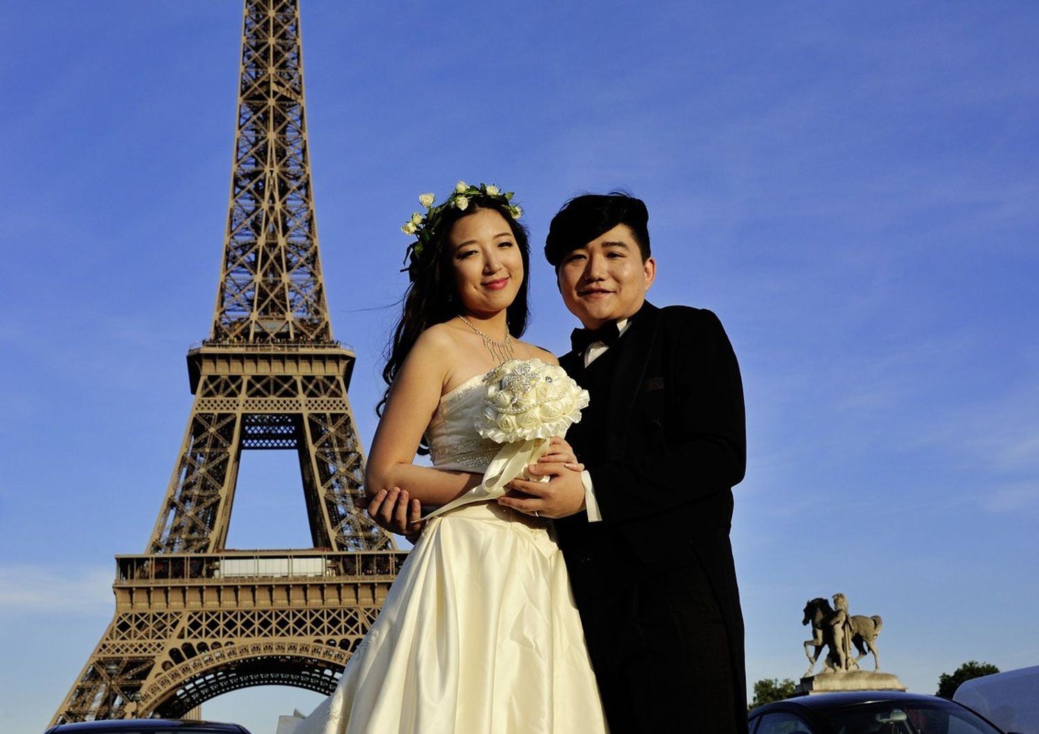I giovani cinesi vogliono sposarsi all&rsquo;estero