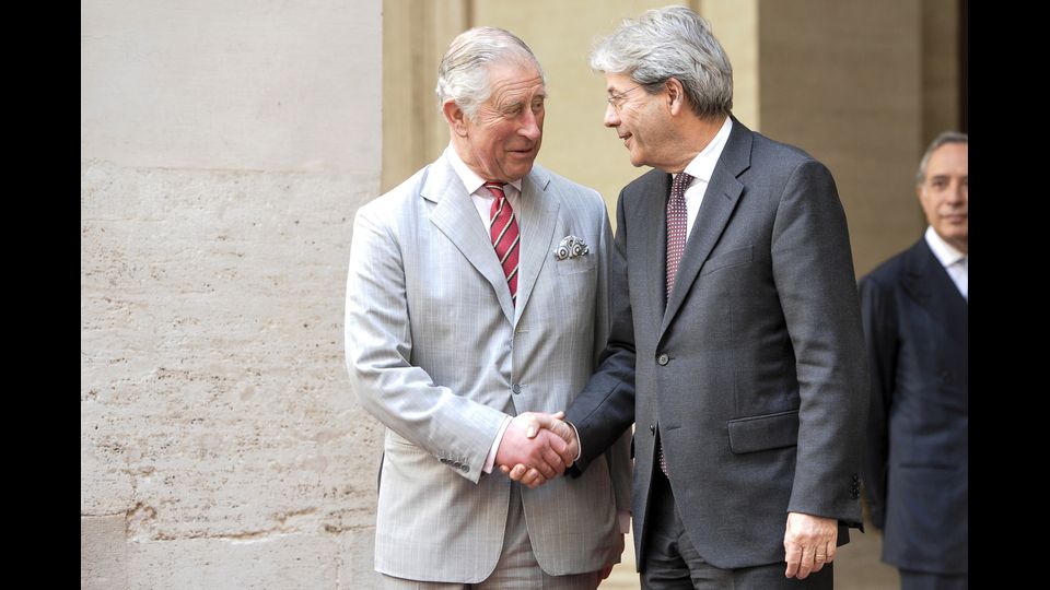 L'incontro a Palazzo Chigi tra il presidente del Consiglio Paolo Gentiloni e il Principe di Galles &egrave; durato circa mezz'ora.&nbsp;&nbsp;(Agf)&nbsp;