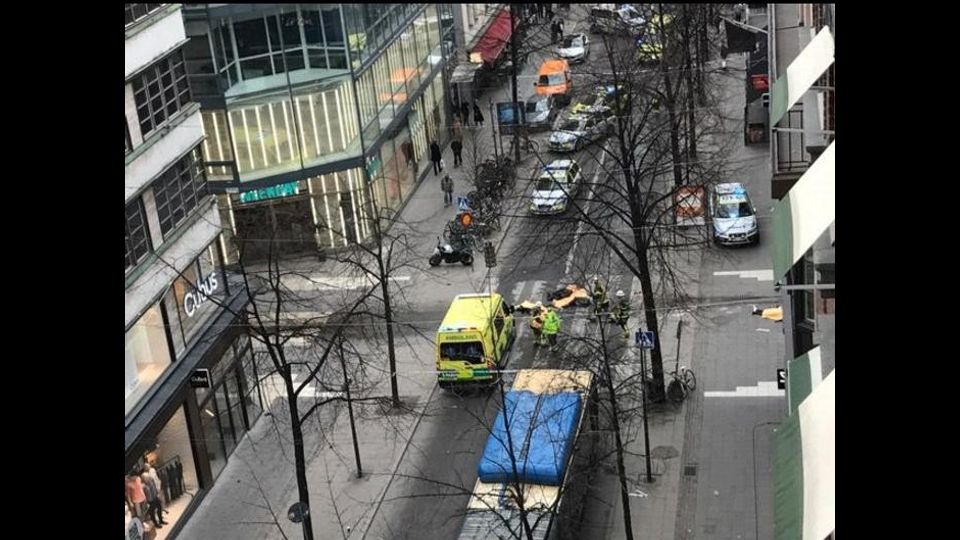 &nbsp; Camion contro folla a Stoccolma, morti e feriti (Afp)