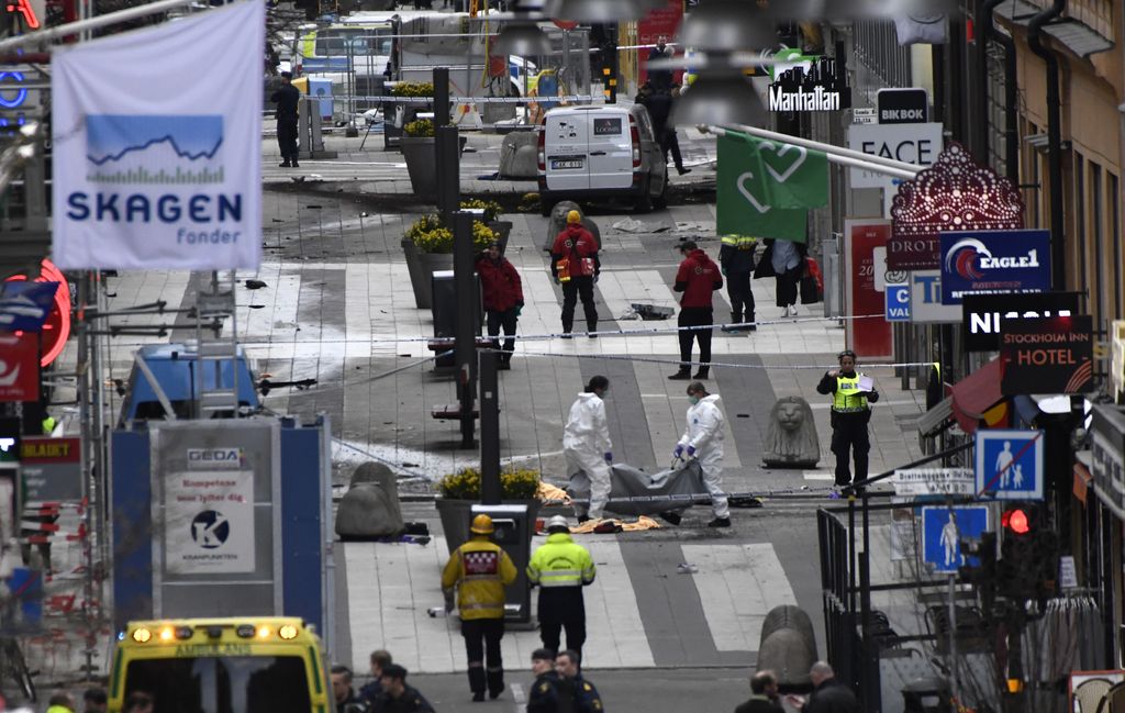 &nbsp;Camion contro folla a Stoccolma, morti e feriti (Afp)