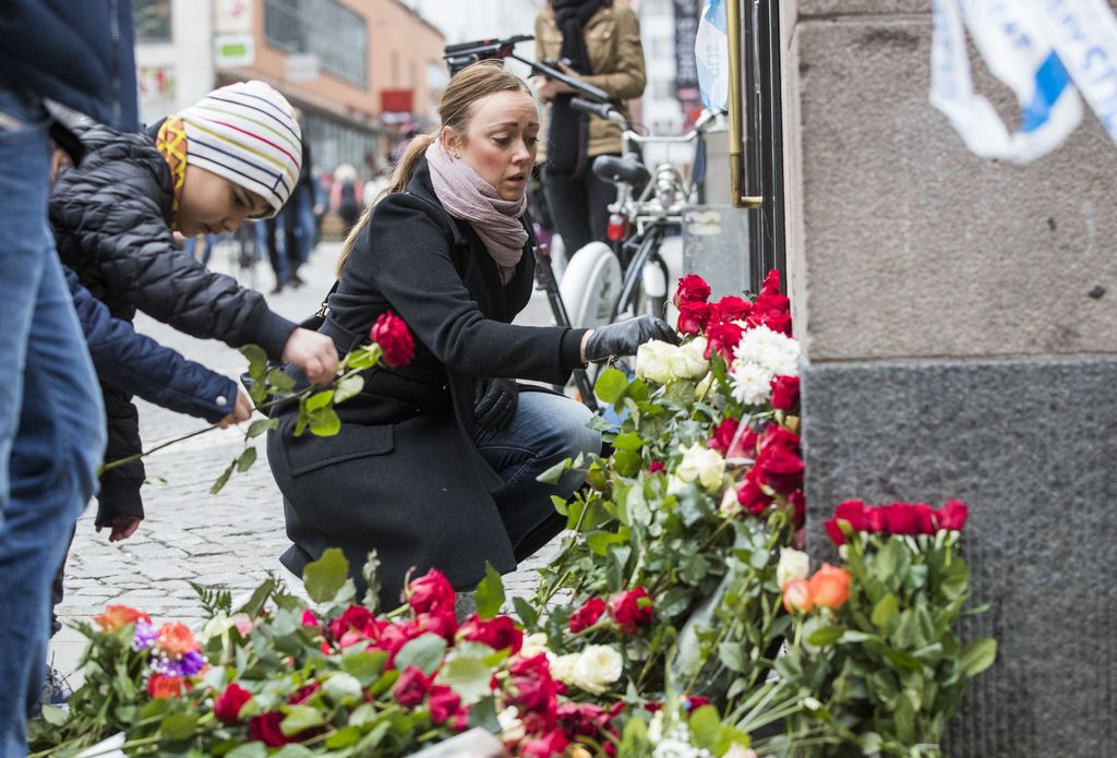 Stoccolma il giorno dopo l'attentato (Afp)&nbsp;