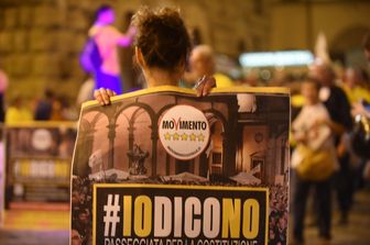 &nbsp;M5s manifestazione, bandiera #iodicono (Agf)