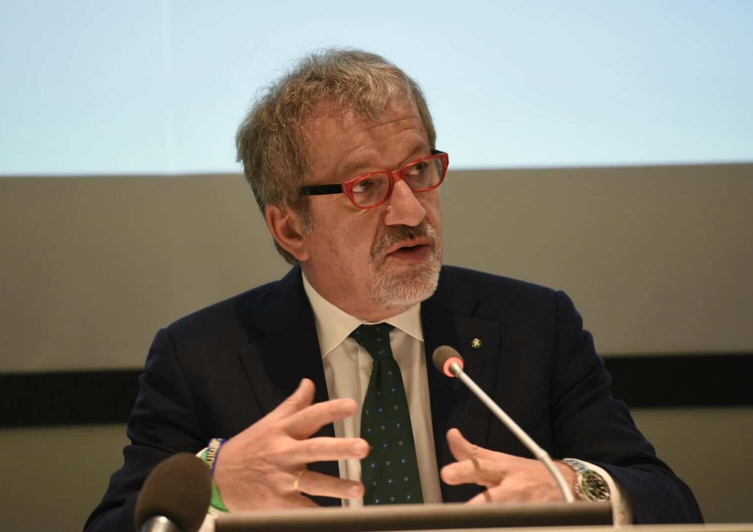 Il presidente della regione Lombardia Roberto Maroni