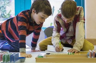 bambini scrivere scrittura scuola imparare studiare