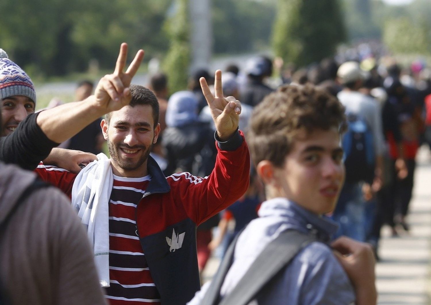 Migranti: Ue, uso della forza contro gli scafisti. Vienna invia soldati al confine