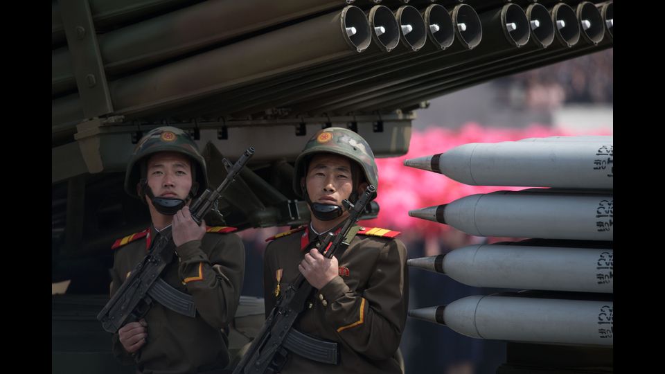 &quot;C'e' la possibilit&agrave; che in quelle occasioni il Paese possa passare all'azione&quot;, ha affermato oggi il ministro degli Esteri di Tokyo, Fumio Kishida, che ha poi avvertito che Tokyo deve essere pronta a prendere &quot;varie contromisure&quot; (segue).