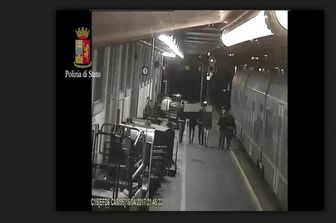 &nbsp;Raid vandalico su trento ventimiglia-torino