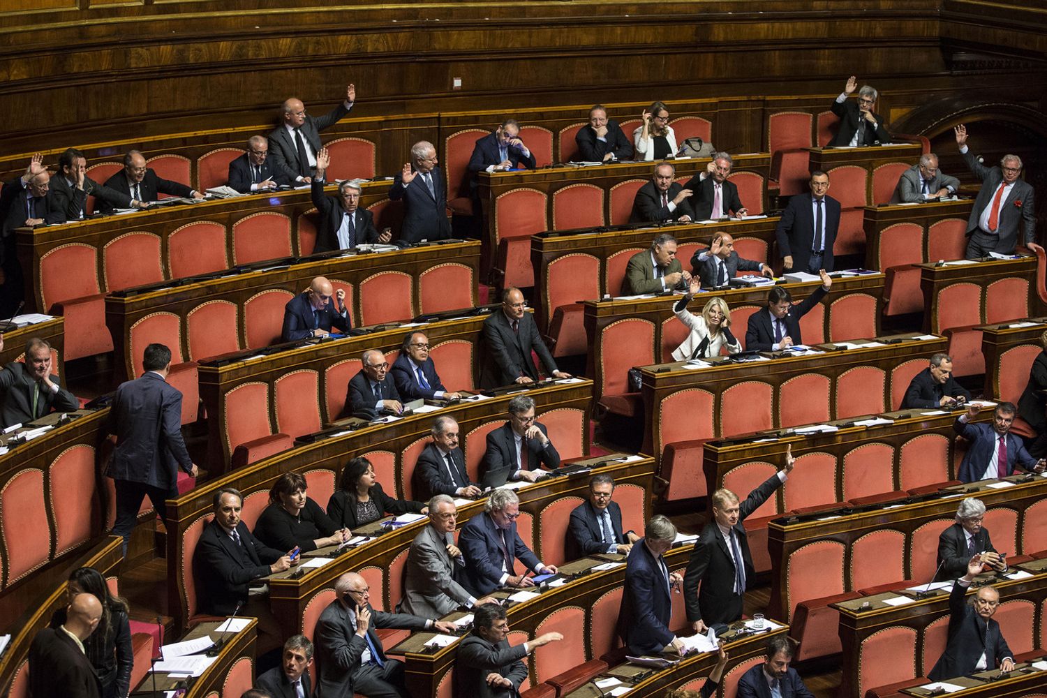 SENATO, SEDUTA SUI VOUCHER SEDUTA VOTO PER ALZATA DI MANO (Imagoeconomica)&nbsp;