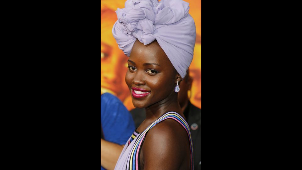 2014 - Lupita Nyong'o (1 marzo 1983).  Nata a Citt&agrave; del Messico, da genitori di origine keniota. Ha raggiunto la notoriet&agrave; tra il grande pubblico grazie al film 12 anni schiavo, che le &egrave; valso il Premio Oscar 2014 come miglior attrice non protagonista. (Afp)&nbsp;