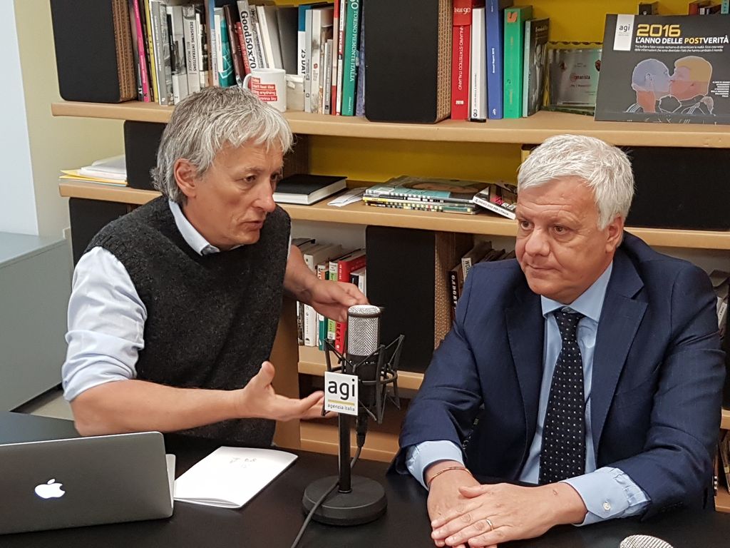 Riccardo Luna e Galletti a Viva l'Italia &nbsp;