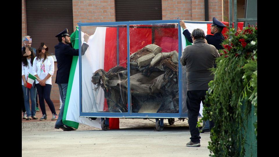 La campagna di sensibilizzazione dell&rsquo;Associazione &ldquo;Quarto Savona 15&rdquo; &egrave; stata presentata a Milano durante &ldquo;Tempo di Libri&rdquo; la fiera dell&rsquo;editoria che si tiene dal 19 al 23 aprile alla Fiera di Milano-Rho.&nbsp; (Foto Polizia di Stato)