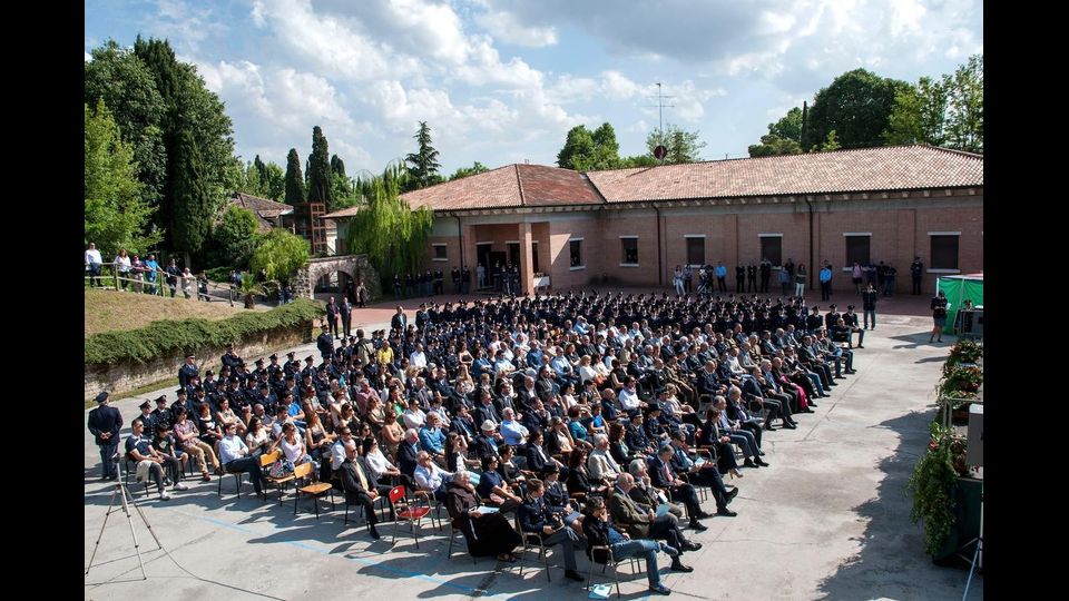 &quot;Quell'auto come la strage di Capaci non sono solo mie, ma appartengono a tutta l'Italia. Ho condiviso la vita con un uomo coraggioso e questo mi d&agrave; la forza di andare avanti&quot;. Con i suoi due figli, ora quasi trentenni, la donna ha deciso di rimanere a Palermo e da l&igrave; testimoniare: &quot;La mia presenza in quella citt&agrave; deve dire tutto anche senza aprire bocca. Poi giro tutte le scuole d'Italia, dove parlo, racconto e mi emoziono ogni volta&quot;. (Foto Polizia di Stato)