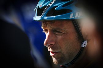 Addio a Scarponi, il campione che pedalava con un pappagallo