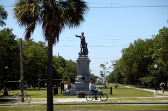 New Orleans abbatte le statue ricordo del sud razzista&nbsp;