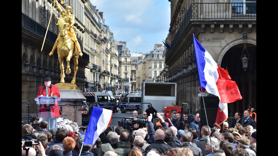 Parigi - Il discorso di Jean-Marie Le Pen, fondatore della Fronte Nazionale del Frontiere Nazionale (FN), alla manifestazione del 1 maggio in onore di Giovanna d'Arco (Afp)&nbsp;