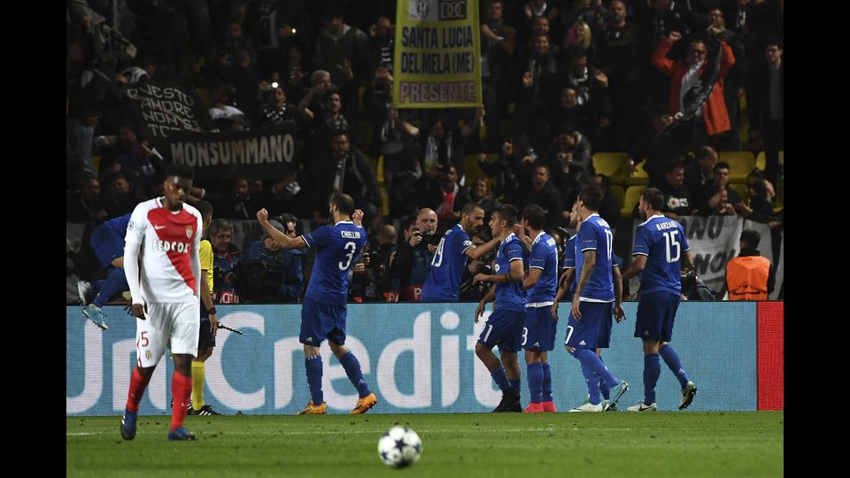 &nbsp;L'esulatanza della Juventus dopo il gol di Higuani (Afp)