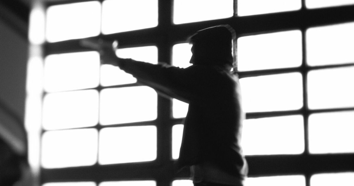 Spara al rapinatore che gli entra in casa: la procura di Rovigo spiega perchè è un caso di...