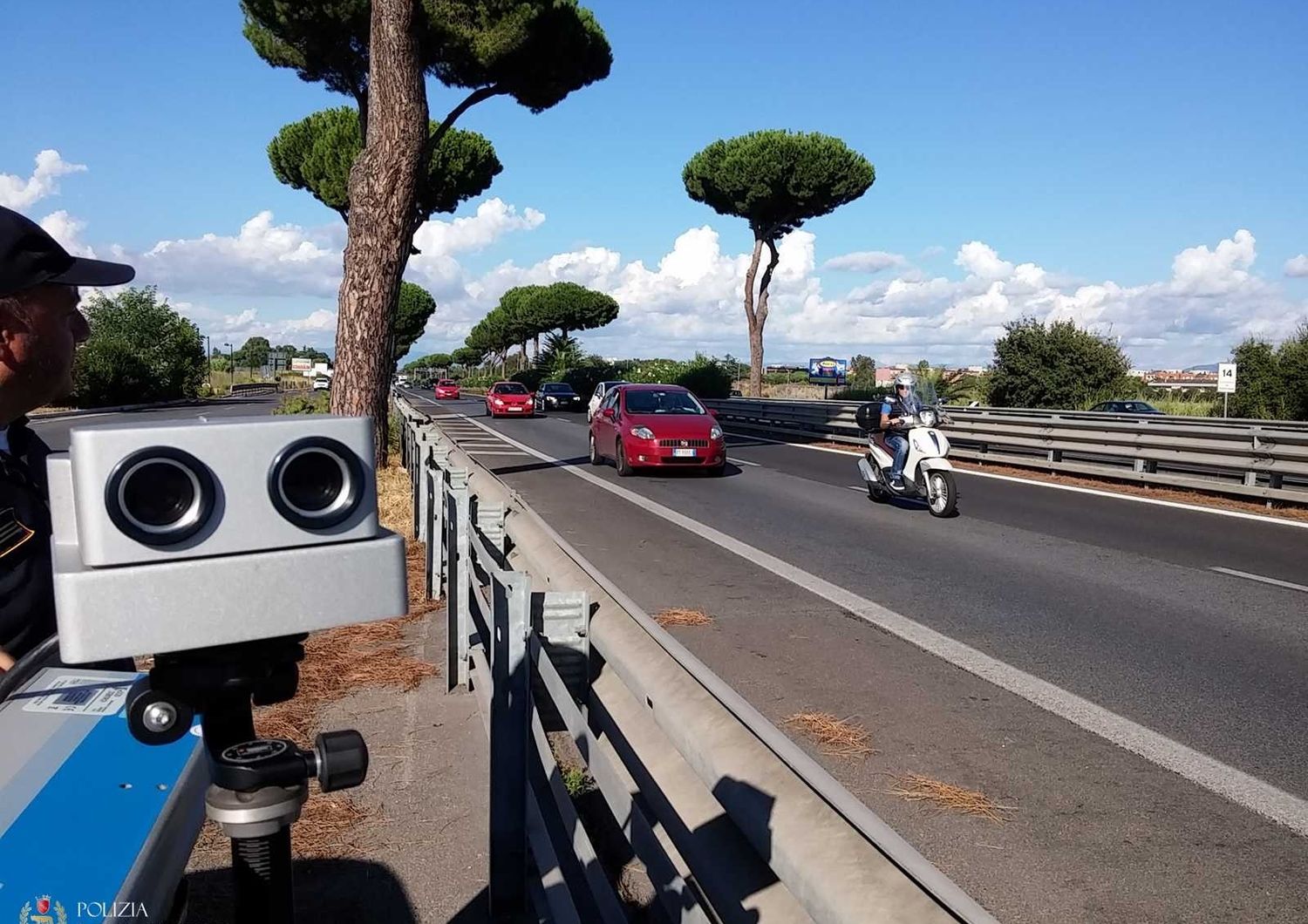 &nbsp;Autovelox su Via Cristoforo Colombo, Roma. (Foto Polizia Roma Capitale)