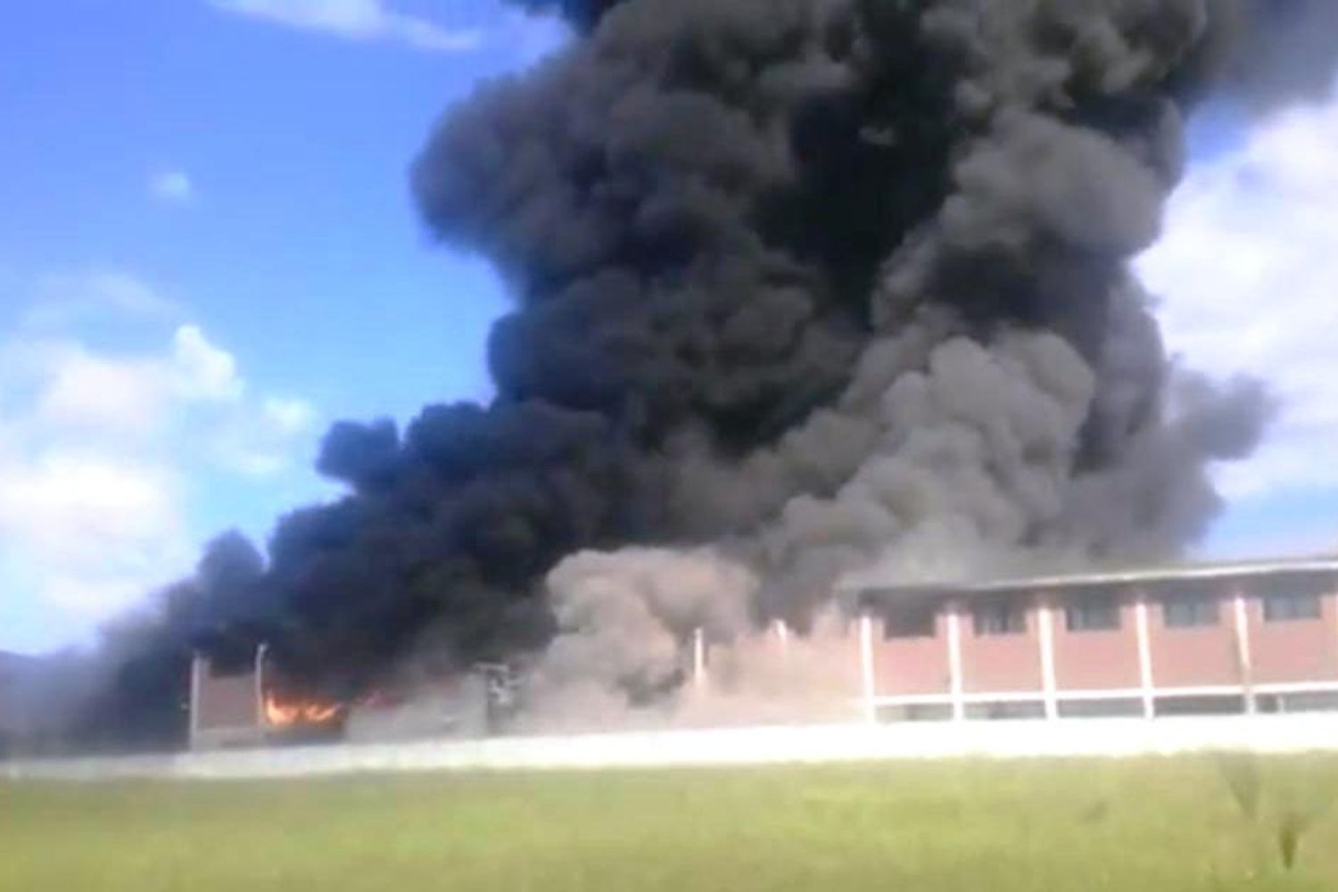 &nbsp;incendio deposito pomezia