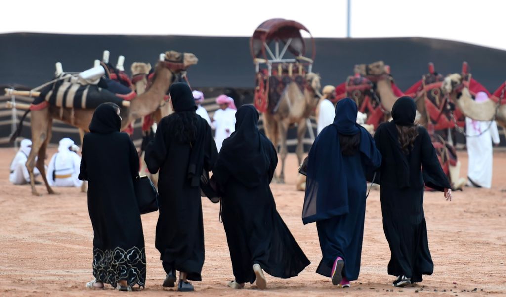 Donne saudite (foto Afp)&nbsp;