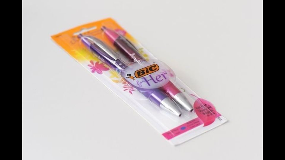 &nbsp;Le penne Bic dedicate alle donne, che dopo essere state fortemente criticate e prese in giro per il sessismo che rappresentano, furono ritirate dal commercio.