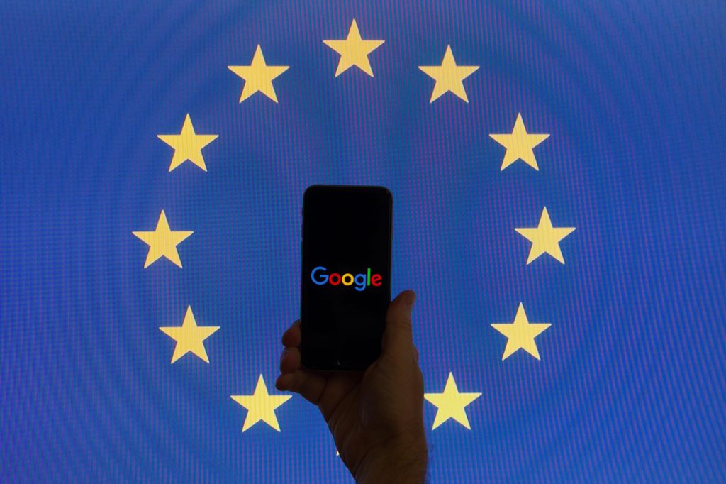 &nbsp;Privacy, tutela dati personali, Ue, telefono, Google (Afp)