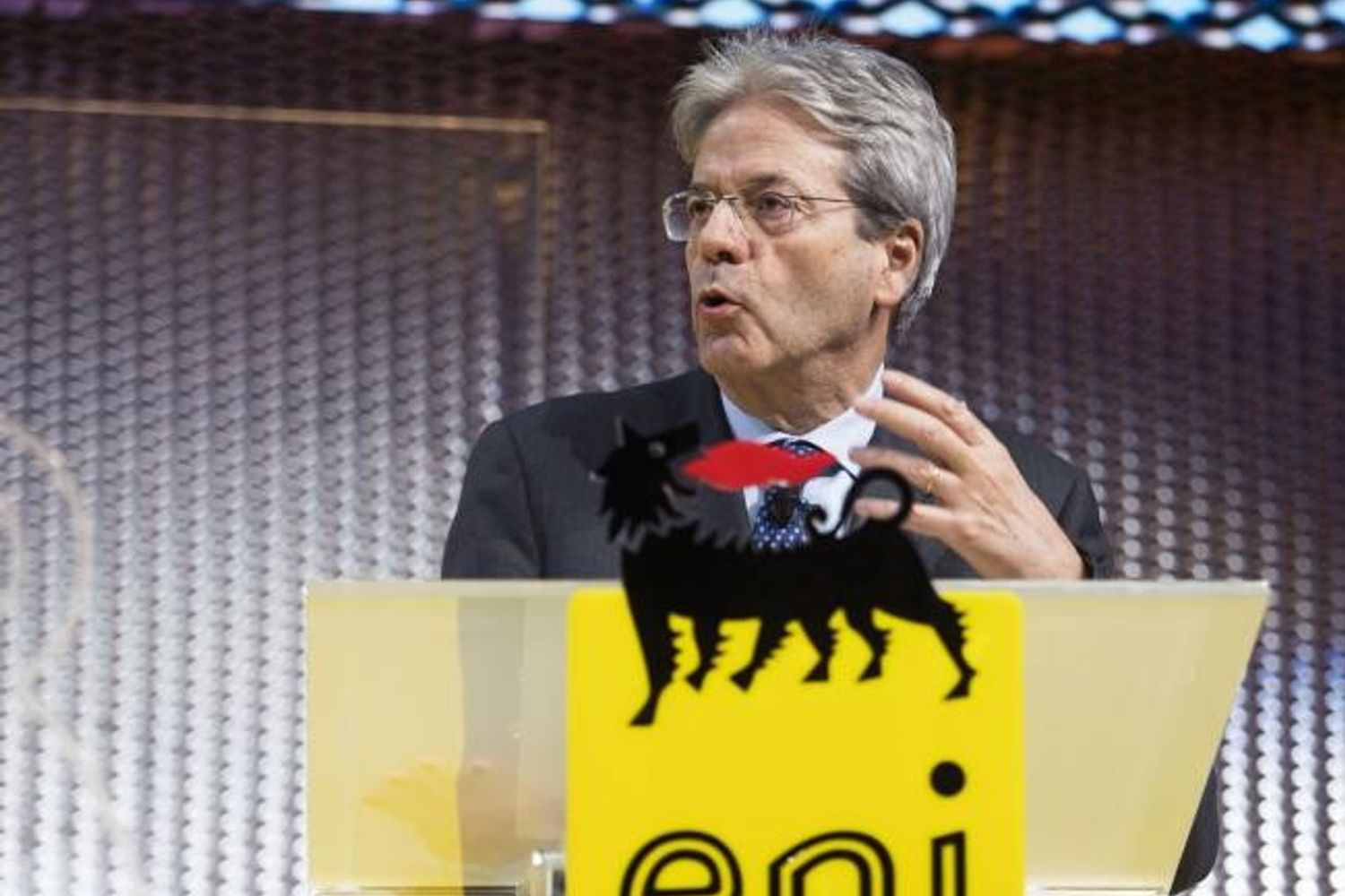 Paolo Gentiloni visita un un impianto Eni&nbsp;