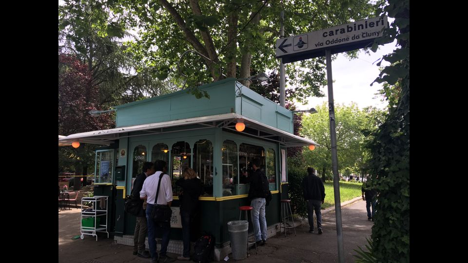 Esplosione a Roma, via Marmorata, Aventino - Piramide (foto di Sonia Montrella)&nbsp;